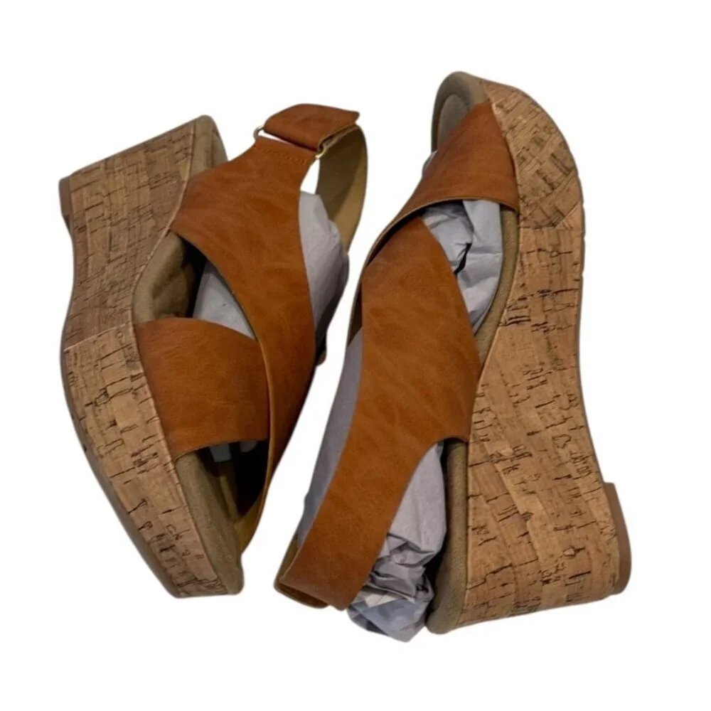 CL by Laundry Women's Dream Girl Sandals Criss Cross Clay Size 8 NIB